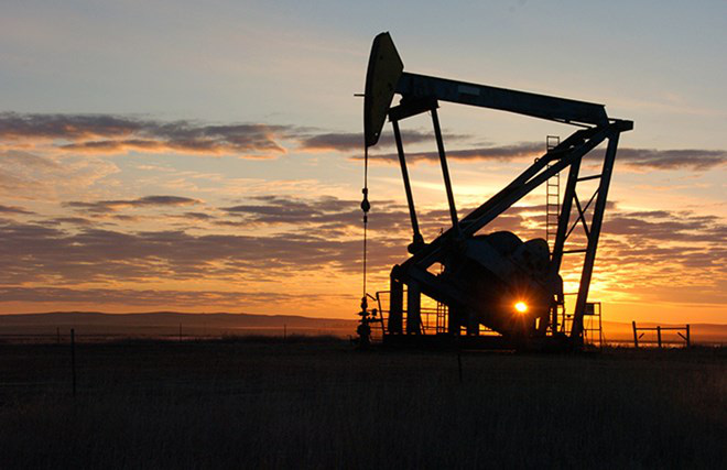 Giá dầu bật tăng sau cuộc khủng hoảng ngoại giao trong thế giới Ả Rập