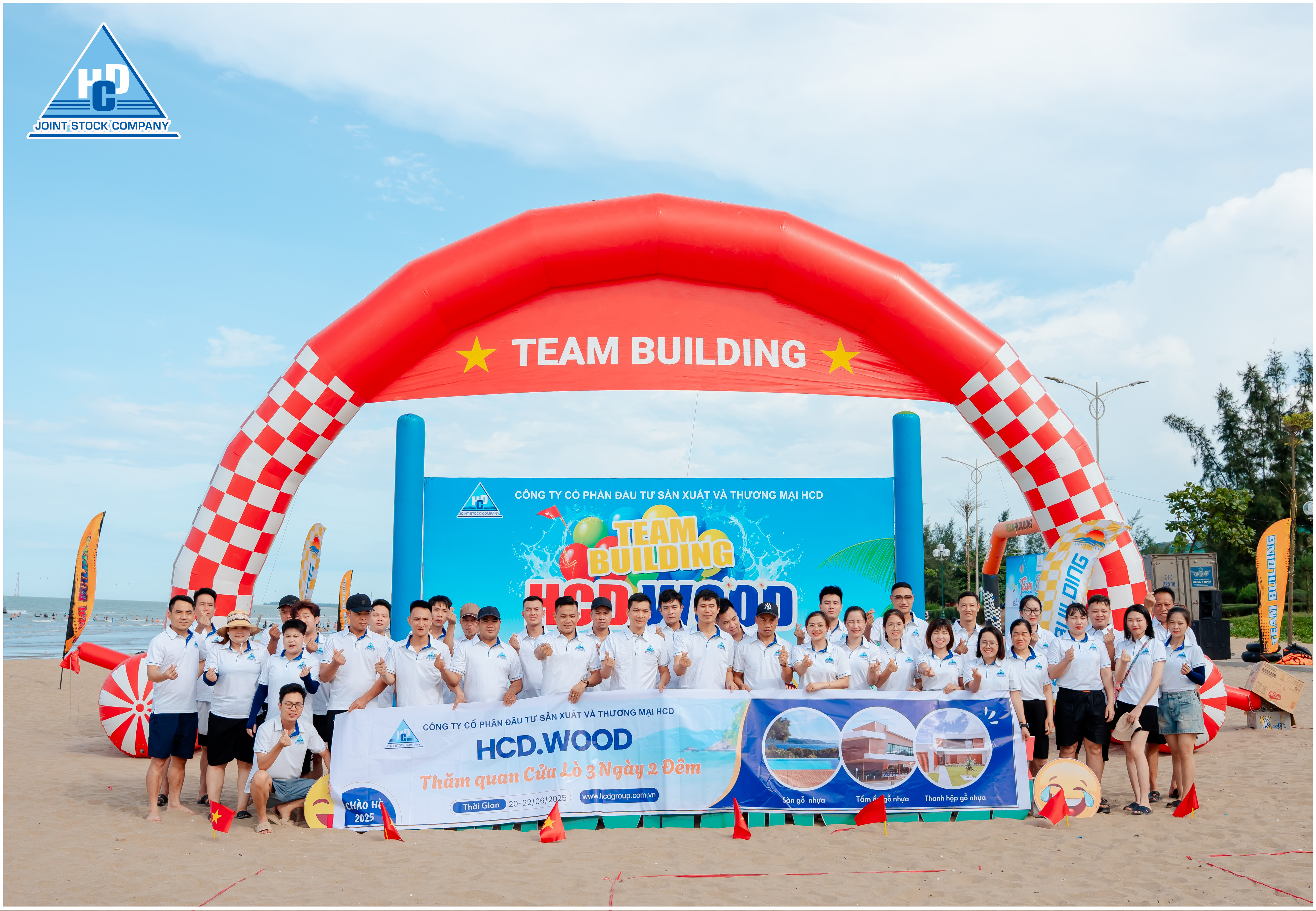 HCDWOOD TỔ CHỨC THÀNH CÔNG CHUYẾN THAM QUAN DU LỊCH CỬA LÒ 2025 CHO CBCNV