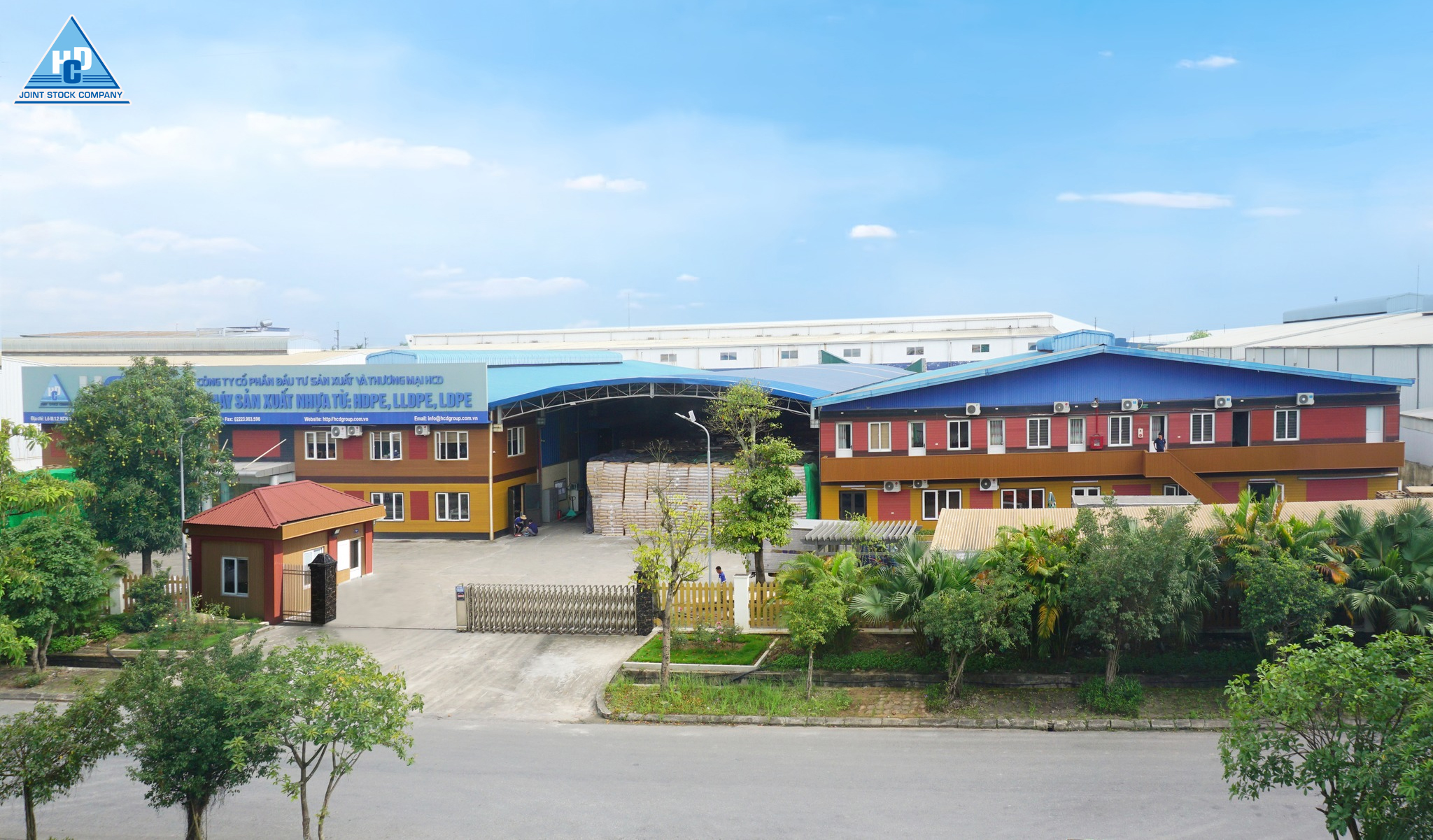 Dự án gỗ nhựa HCDWOOD: Giải pháp “xanh” cho công trình ngoại thất